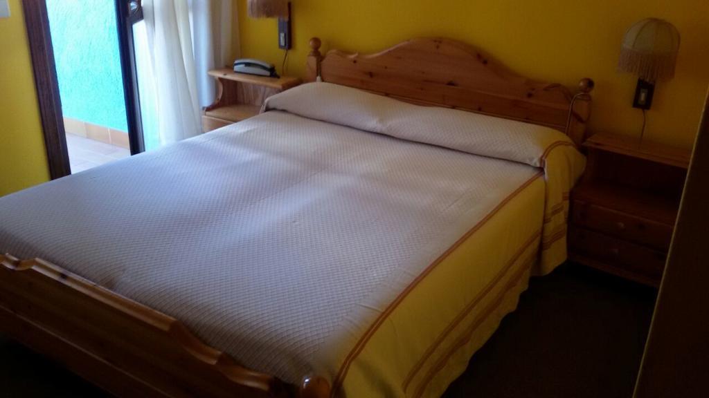 Albergo Trieste Tambre dʼAlpago Rom bilde