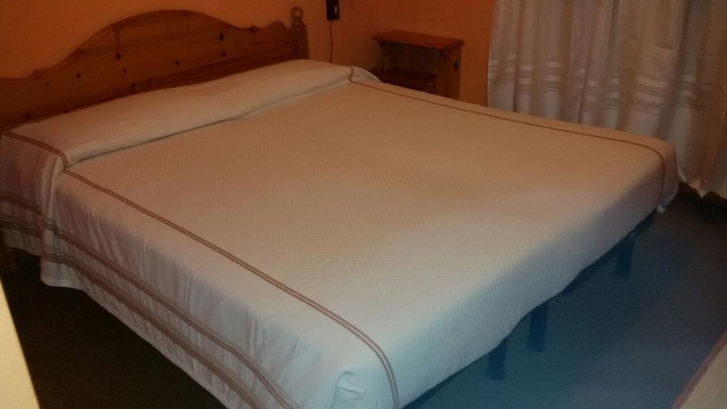 Albergo Trieste Tambre dʼAlpago Rom bilde